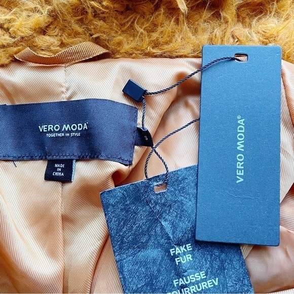 NWT Vero Moda Jayla Shaggy Short Teddy Moto Jacket Thai Curry Women’s Size Small - Picture 6 of 12